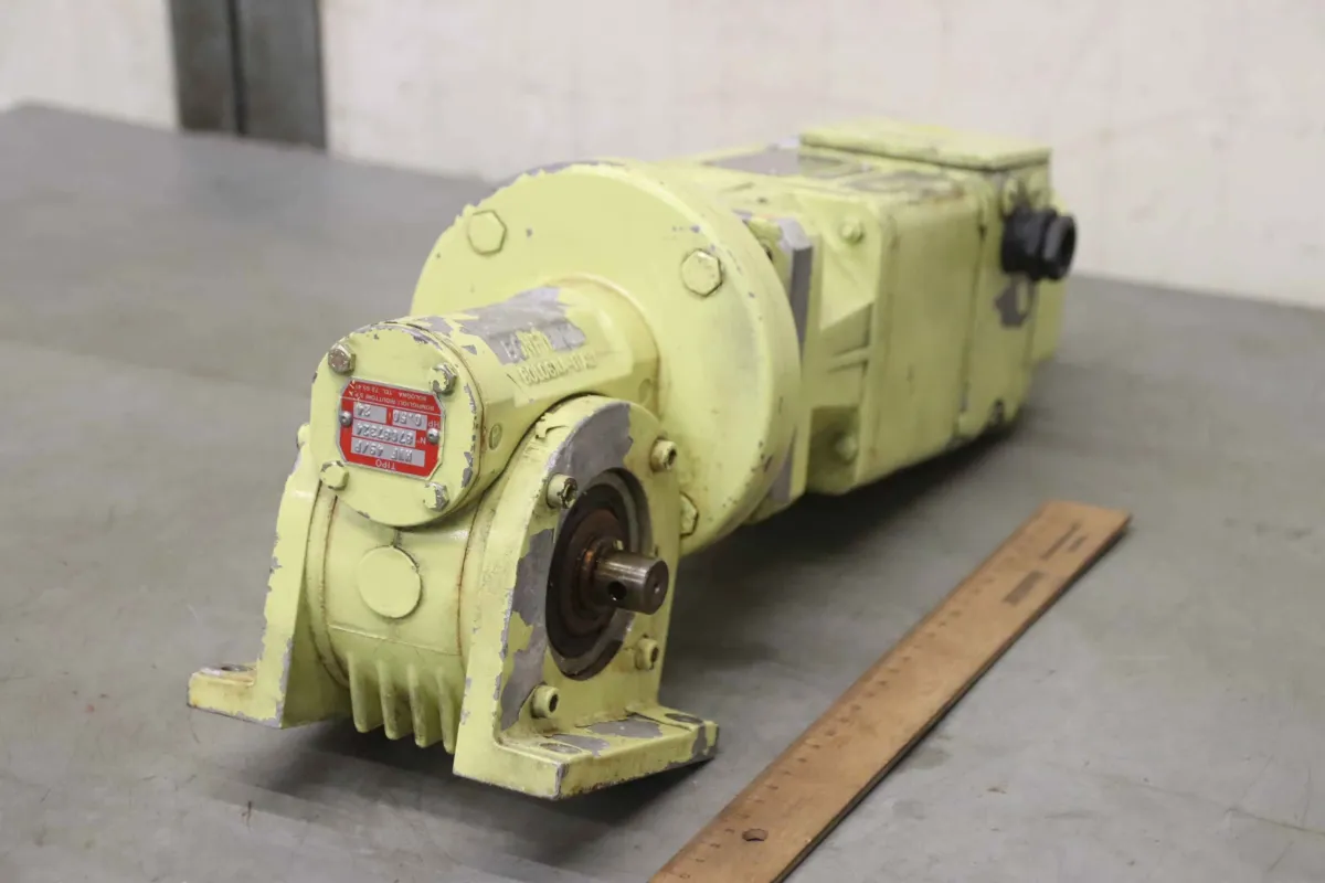 Bonfiglioli Siemens MVF 49/P Getriebemotor 0,59 kW 125 U/min