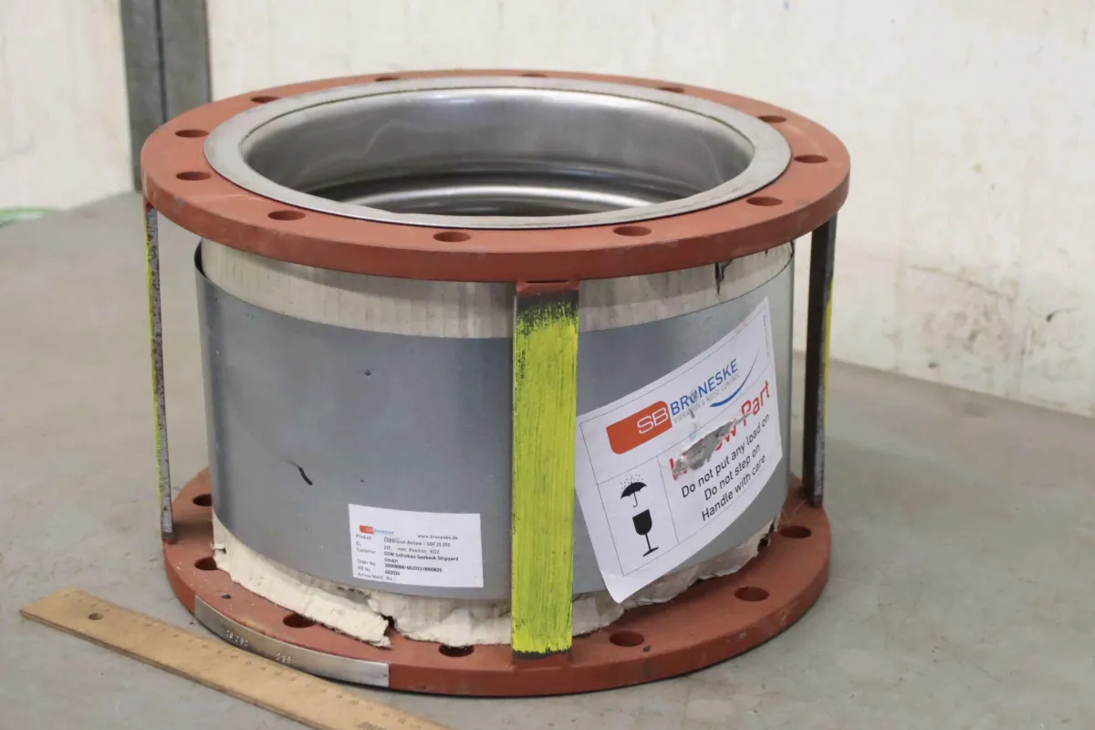 SB Broneske SBF25.050 Axialkompensator DN250