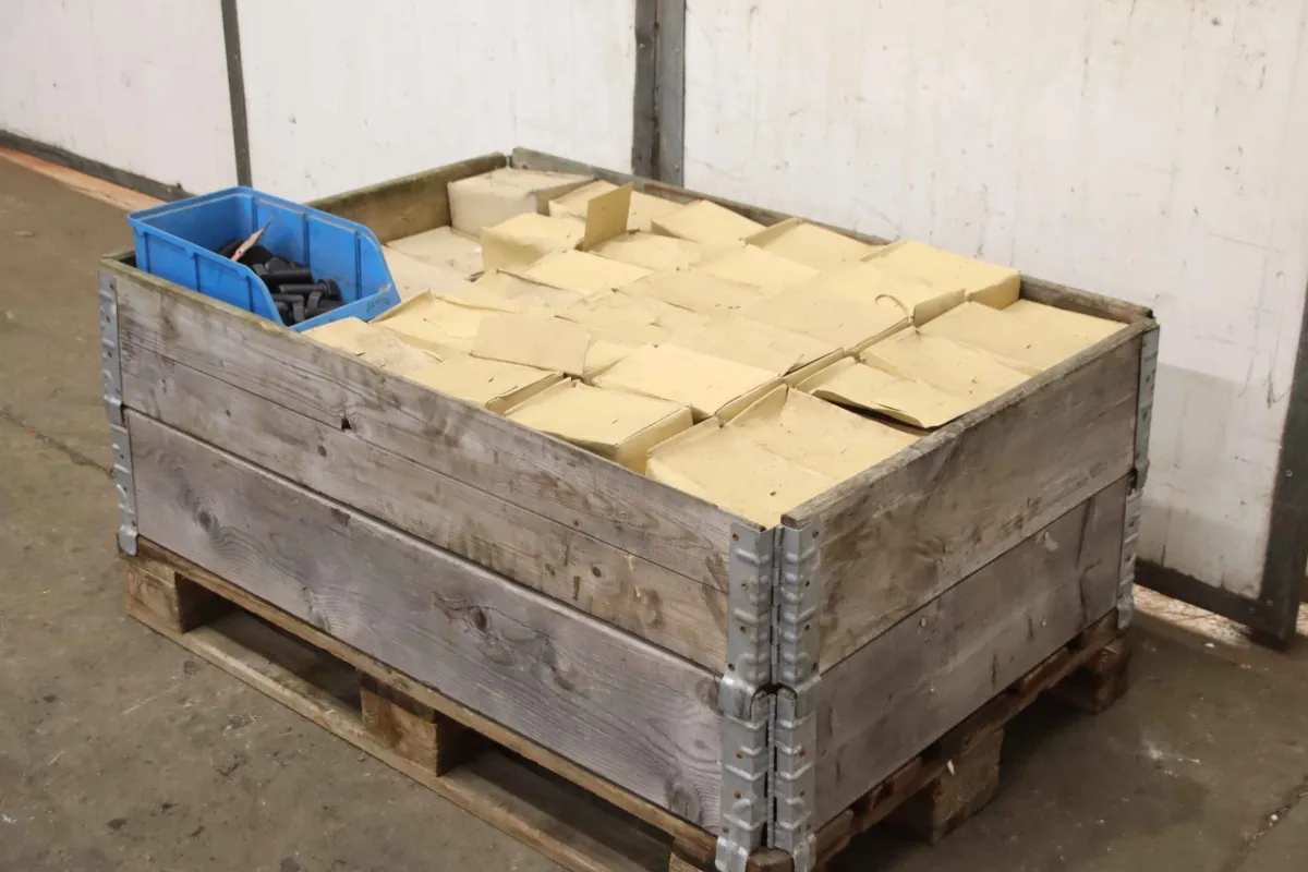 Diverse 8.8 div Größen schwarz/verzinkt Sechskantschrauben M24 600 kg