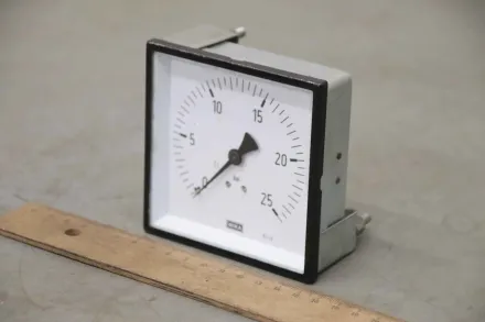 Wika 0 bis 25 bar Manometer – RESALE