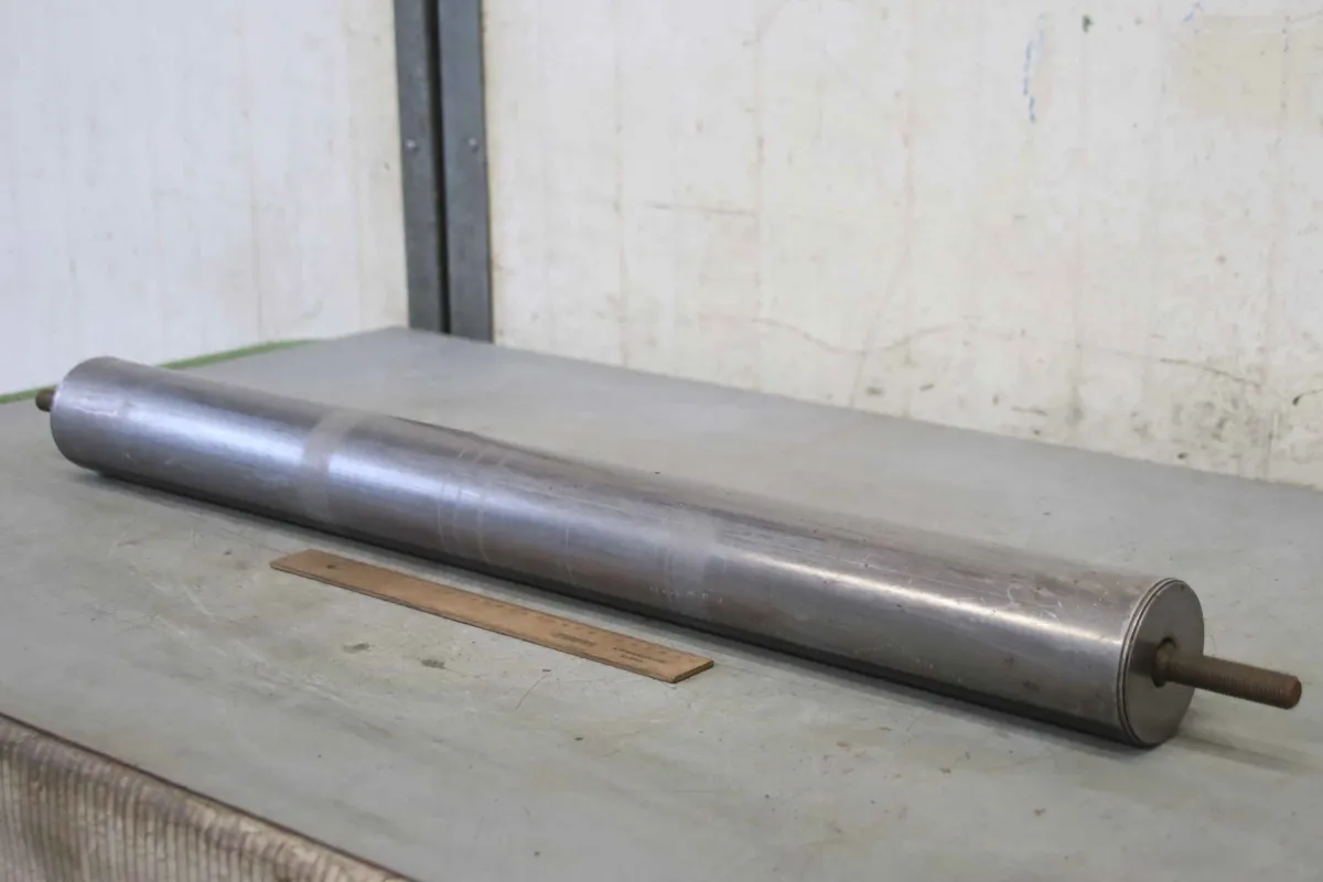 Ø 80 x 820 mm Förderbandrollen Transportrollen