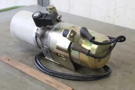 Bosch Jungheinrich 0 542 015 145 EJE-KmS Hydraulikpumpe für Elektrostapler 24 V – RESALE