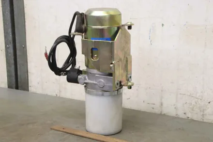 Bosch Jungheinrich 0 542 015 145 EJE-KmS Hydraulikpumpe für Elektrostapler 24 V 2 kW – RESALE