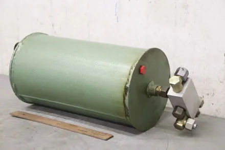 Ewert Butler 1200 Hydrauliköltank 11 Liter – RESALE
