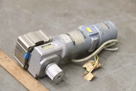 Engel GNM31650-G2.6-B5.2 G 2.6 Getriebemotor 0,05 kW 100 U/min – RESALE