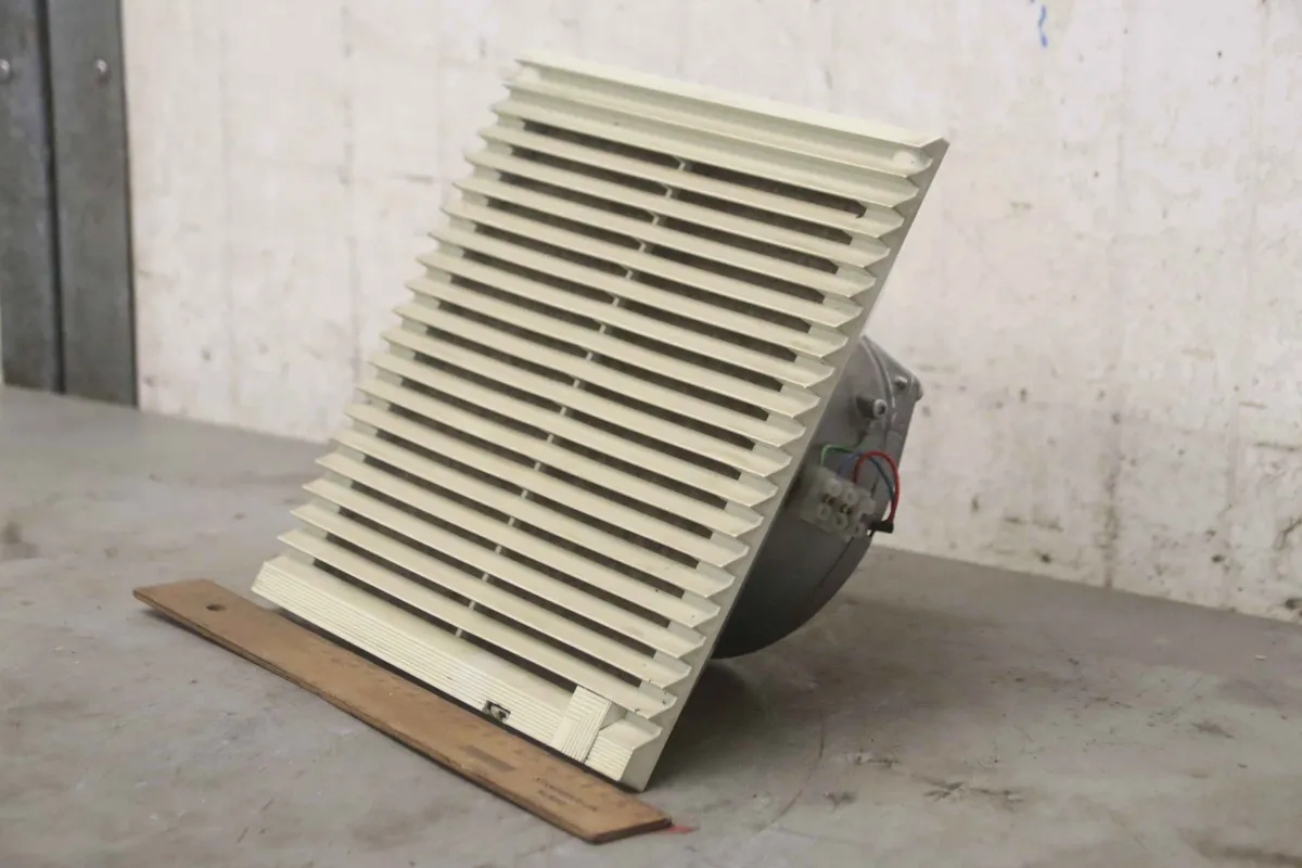 ebm Santenberg W2G130-AA33-26 Filterlüfter 24 V / 14/16 W