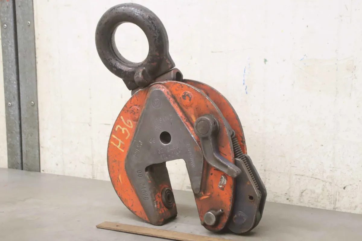 ip IPSUNZ 6t Sheet metal clamp 32-64 mm