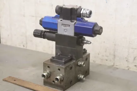 Toyooki Santenberg HD-2WD-BcA-025A-WY3  GTC S 2 Hydraulik Steuerblock – RESALE