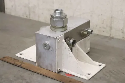 Santenberg 300/210/H190 mm Hydraulik Verteilerblock – RESALE