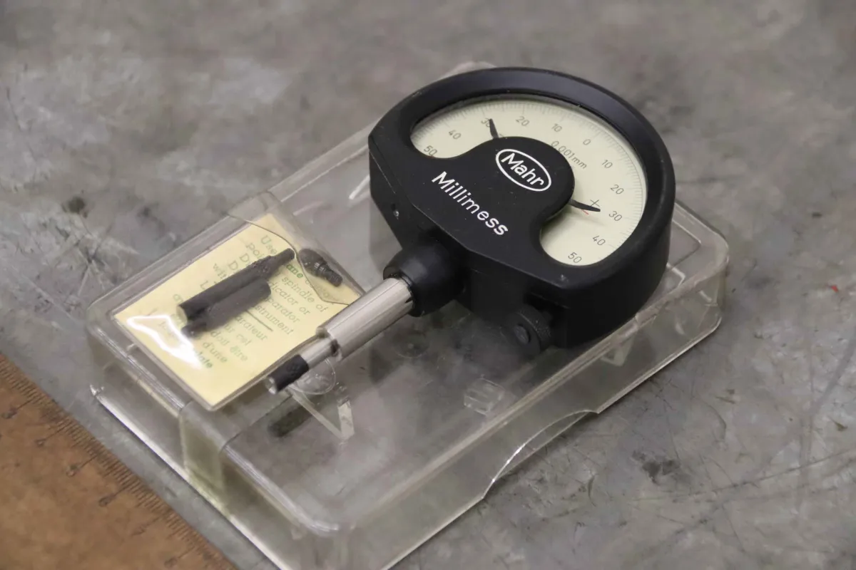 Mahr Millimess 0-50 µm Meßuhr