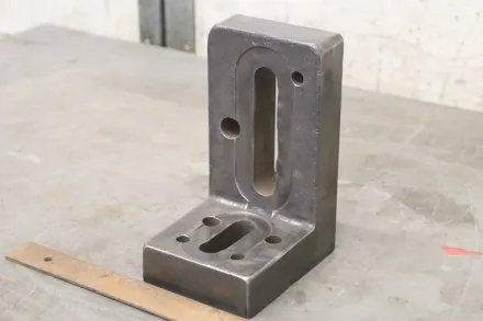 Guss 150/120/H218 mm Aufspannwinkel – RESALE