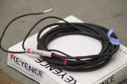Keyence EM-030 P Näherungsschalter – RESALE