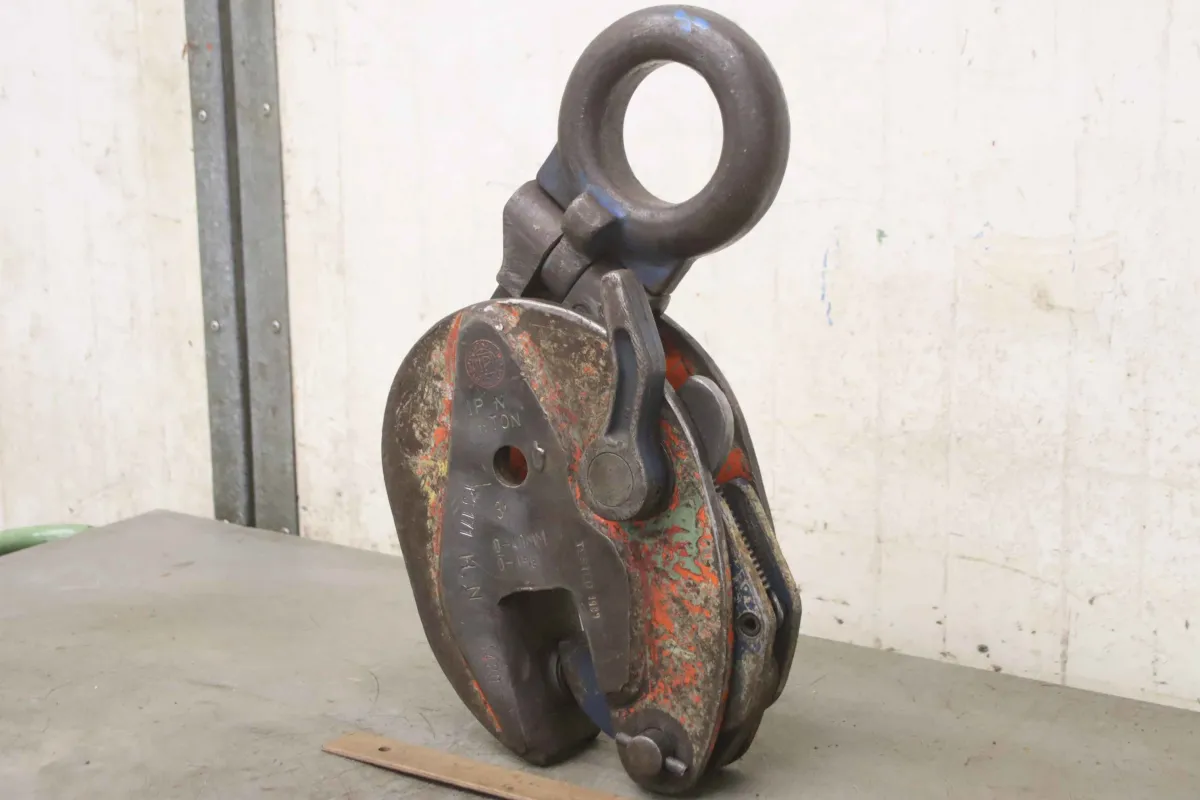 ip IP N 6Ton Sheet metal clamp 32-64 mm