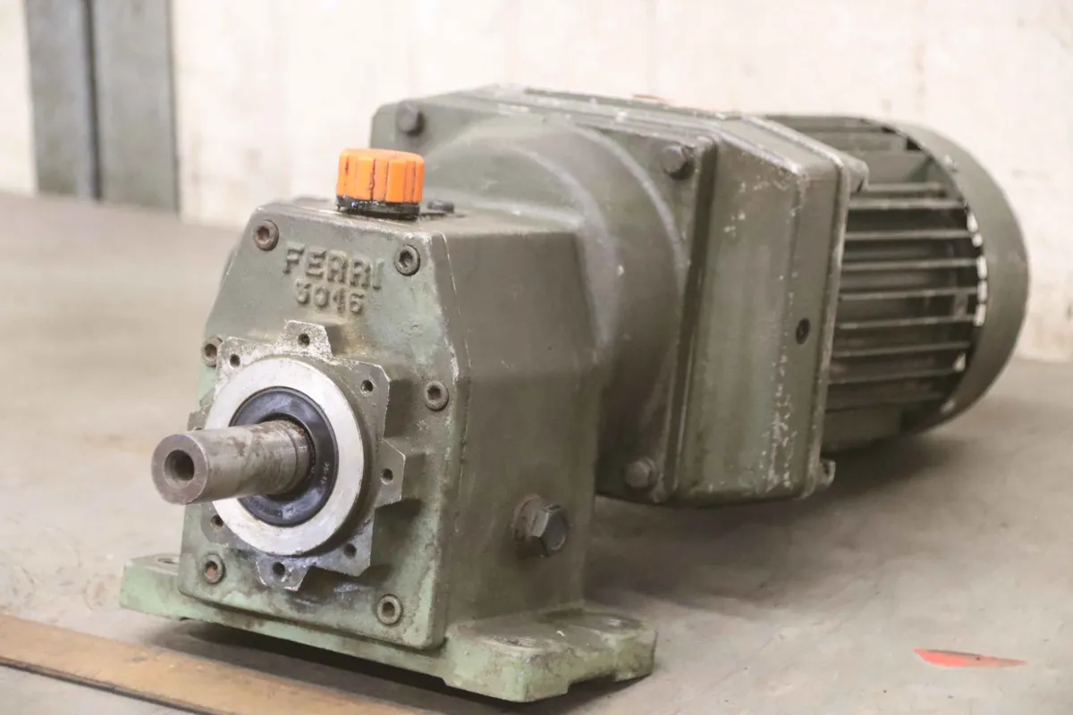 Ferri F30/R C 71D4 regelbarer Getriebemotor 0,73 kW 50-250 U/min