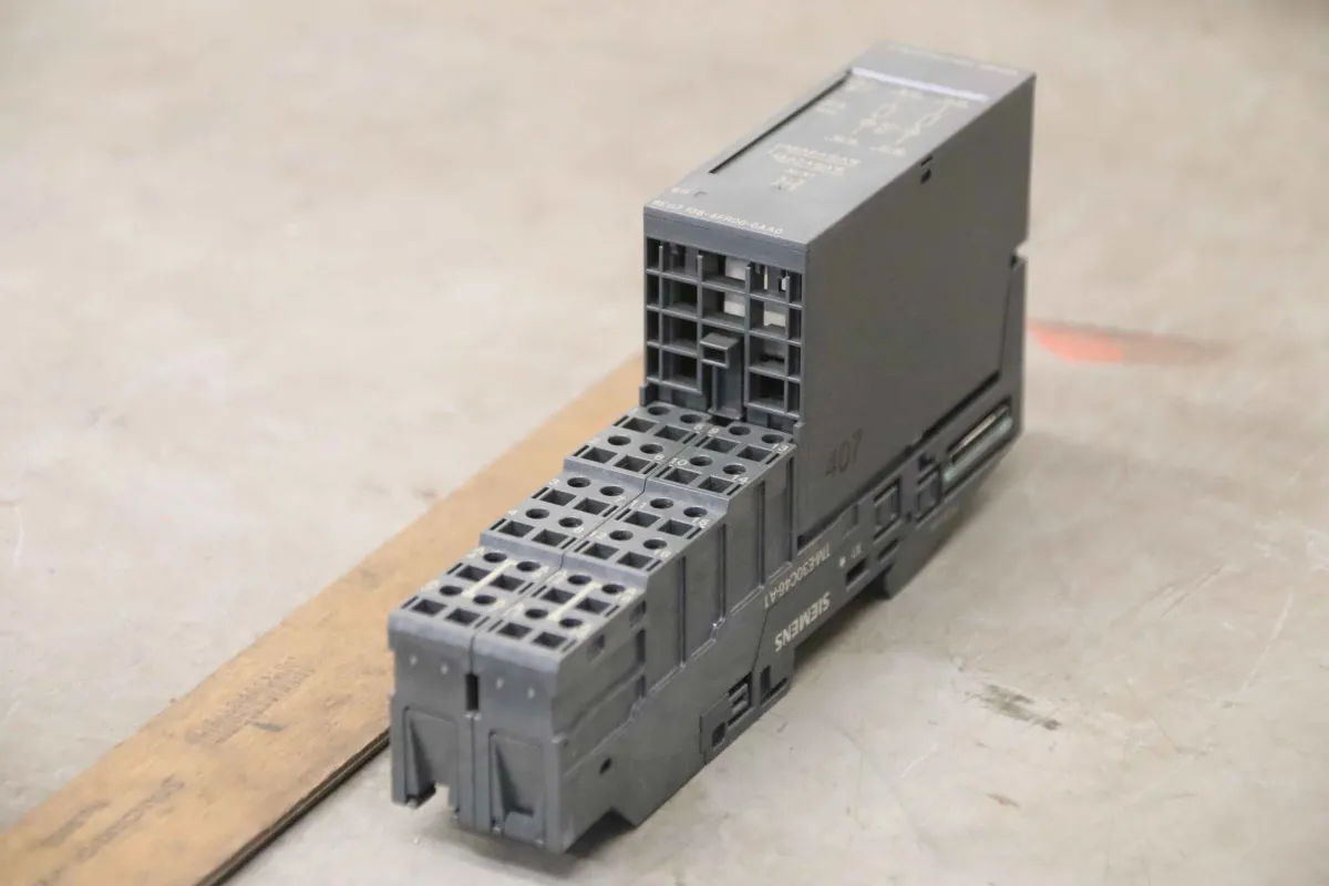 Siemens 6ES7 138-4FR00-0AA0 Elektronikmodul ET 200S