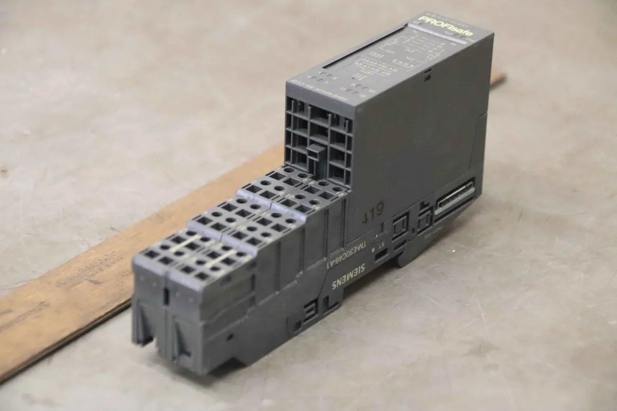 Siemens 6ES7 138-4FA04-0AB0 Elektronikmodul ET 200S