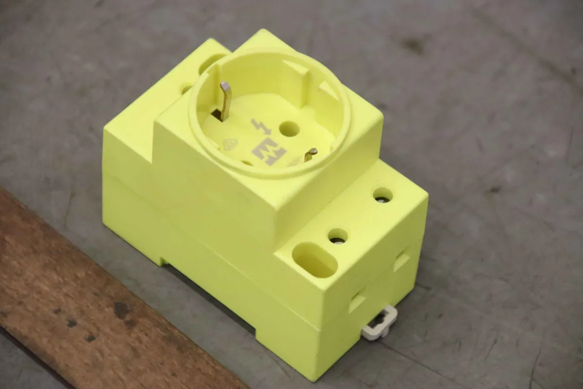 Murr Elektronik 67950 16A / 250V Schutzkontaktsteckdose
