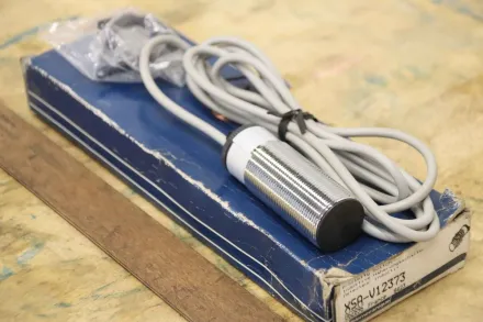 Telemecanique XSA-V12373 Näherungsschalter – RESALE