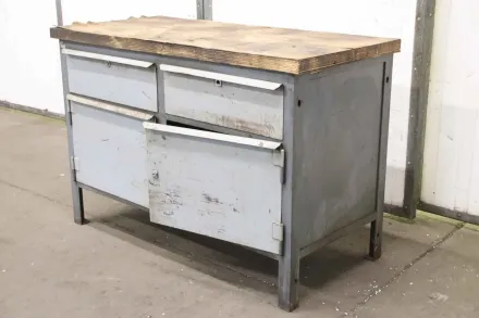 1255/595/H850 mm Werkbank – RESALE