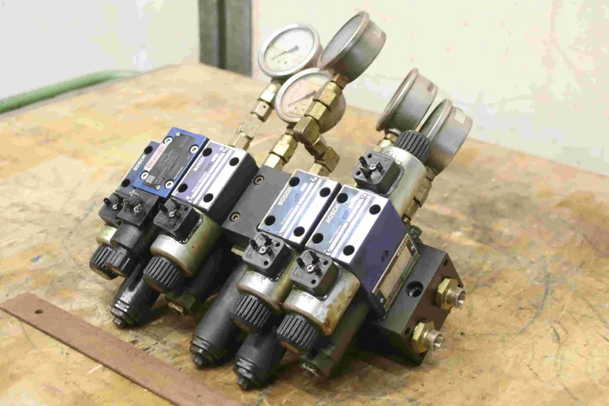 Bosch Rexroth Uldrian TSM 22-8 Steuerblock