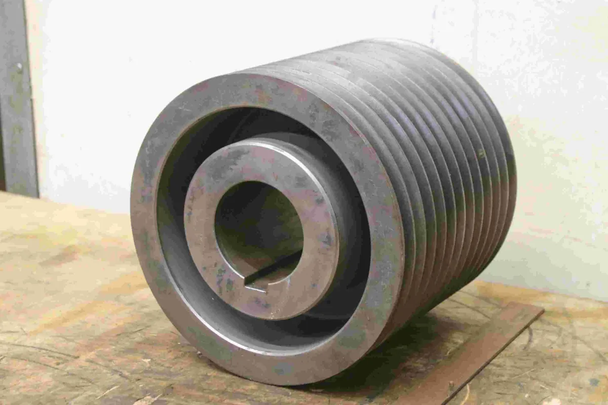 Guss SPB 260-12 (17 mm) Keilriemenscheibe 12-rillig