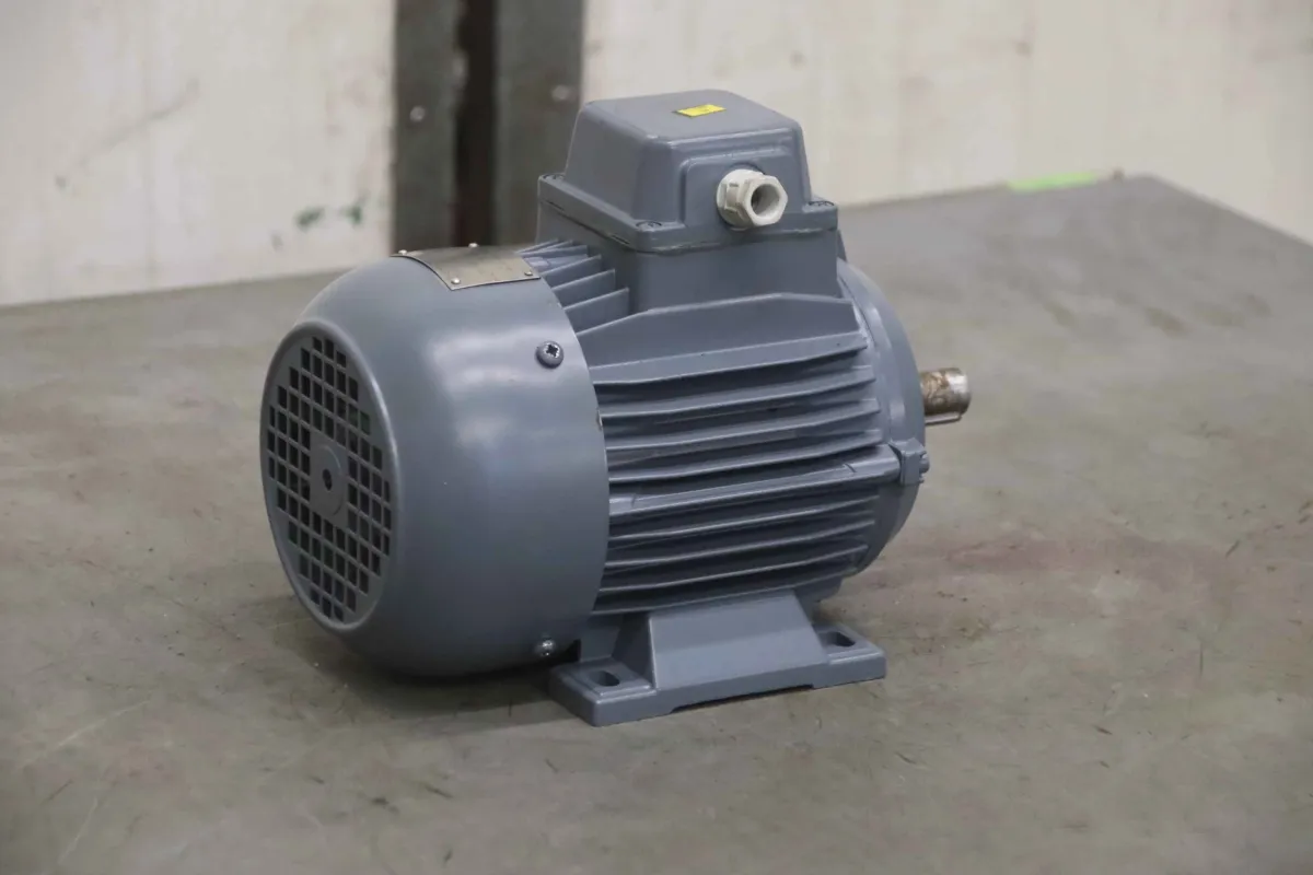 80/S6 Electric motor 0.37 kW 920 rpm