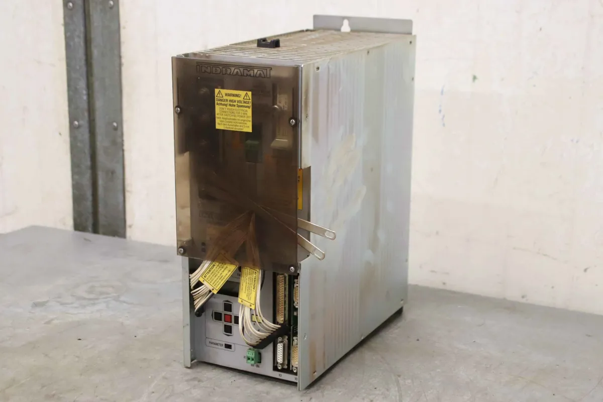 Indramat DMT TDA1.3-100-3-API AC-Mainspindle Drive