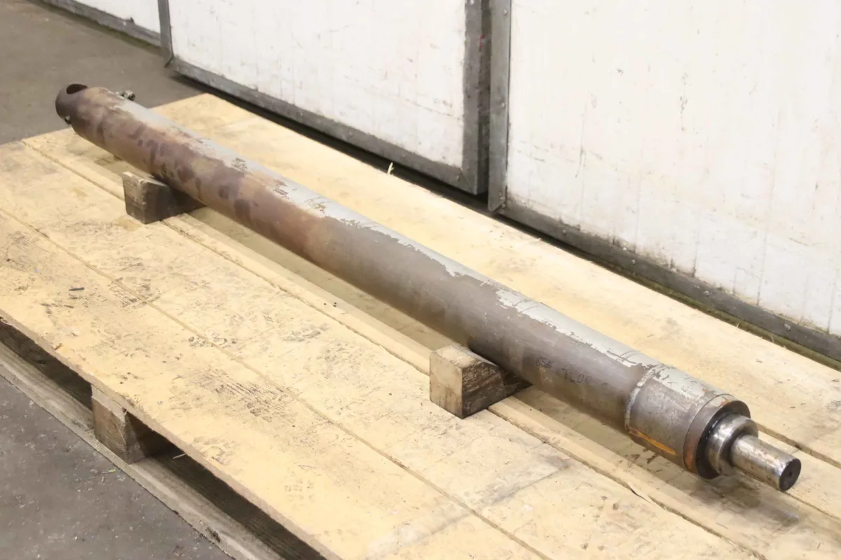 Hub 1200 mm Hydraulikzylinder