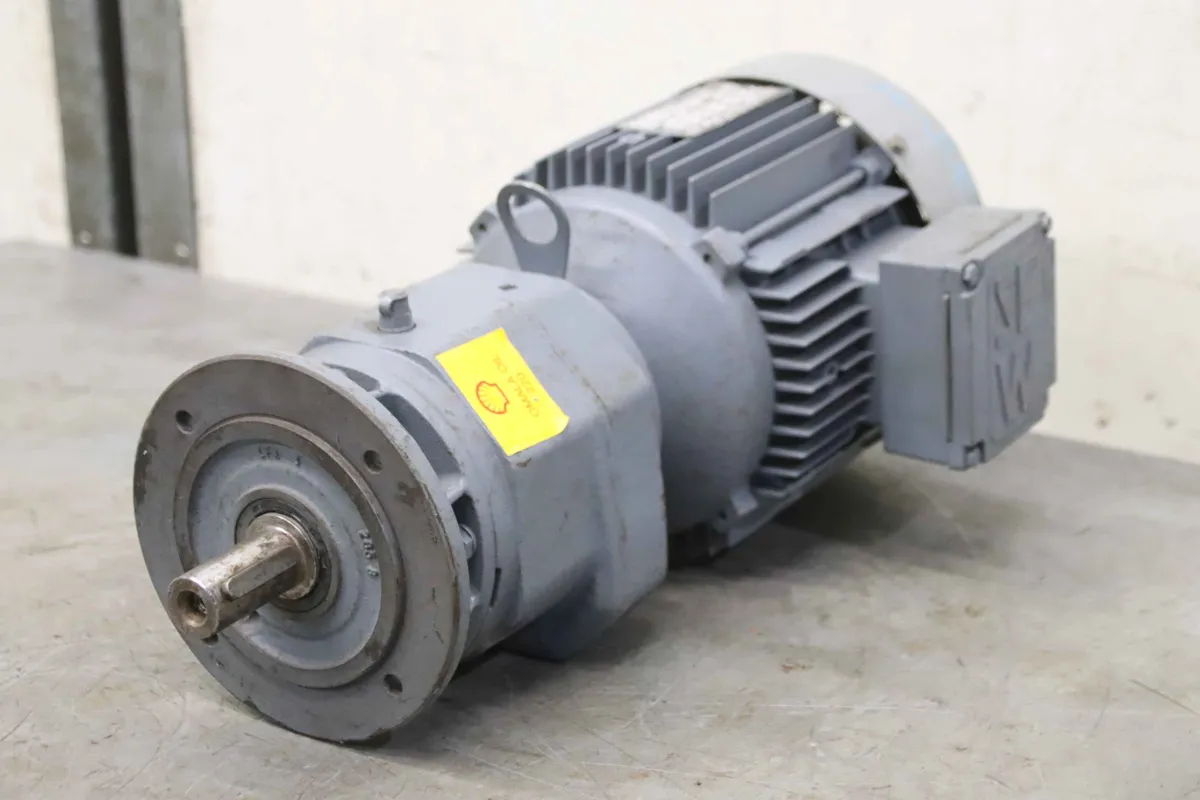 SEW-Eurodrive RF43 DT90S4/TH Getriebemotor 1,1 kW 73 U/min