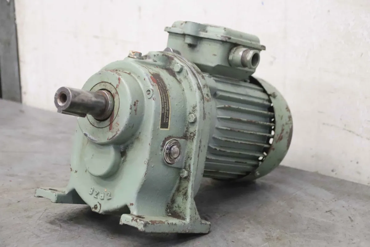 VEM Z2 KR 80.1/8 Getriebemotor 0,15 kW 16 U/min