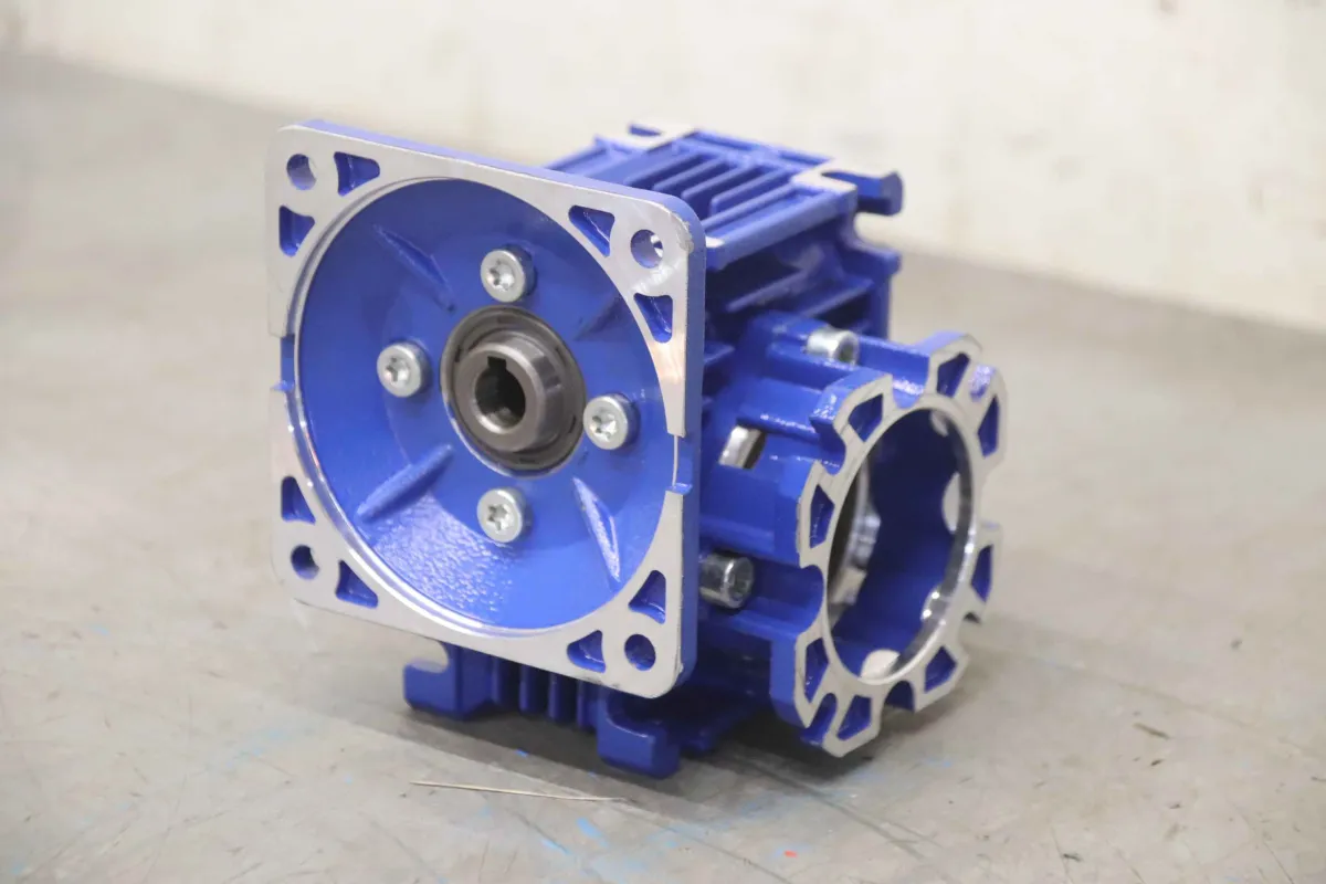 100/100/H115 mm Getriebe 40:1