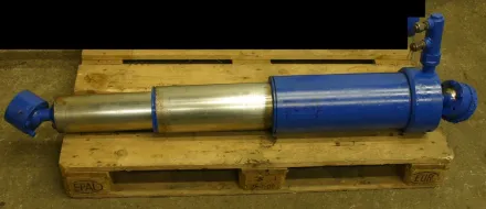 Mueller 180/620 Teleskopzylinder – RESALE