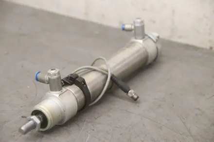Festo DSNU-32-125-PPS-A Pneumatikzylinder mit Näherungsschalter – RESALE