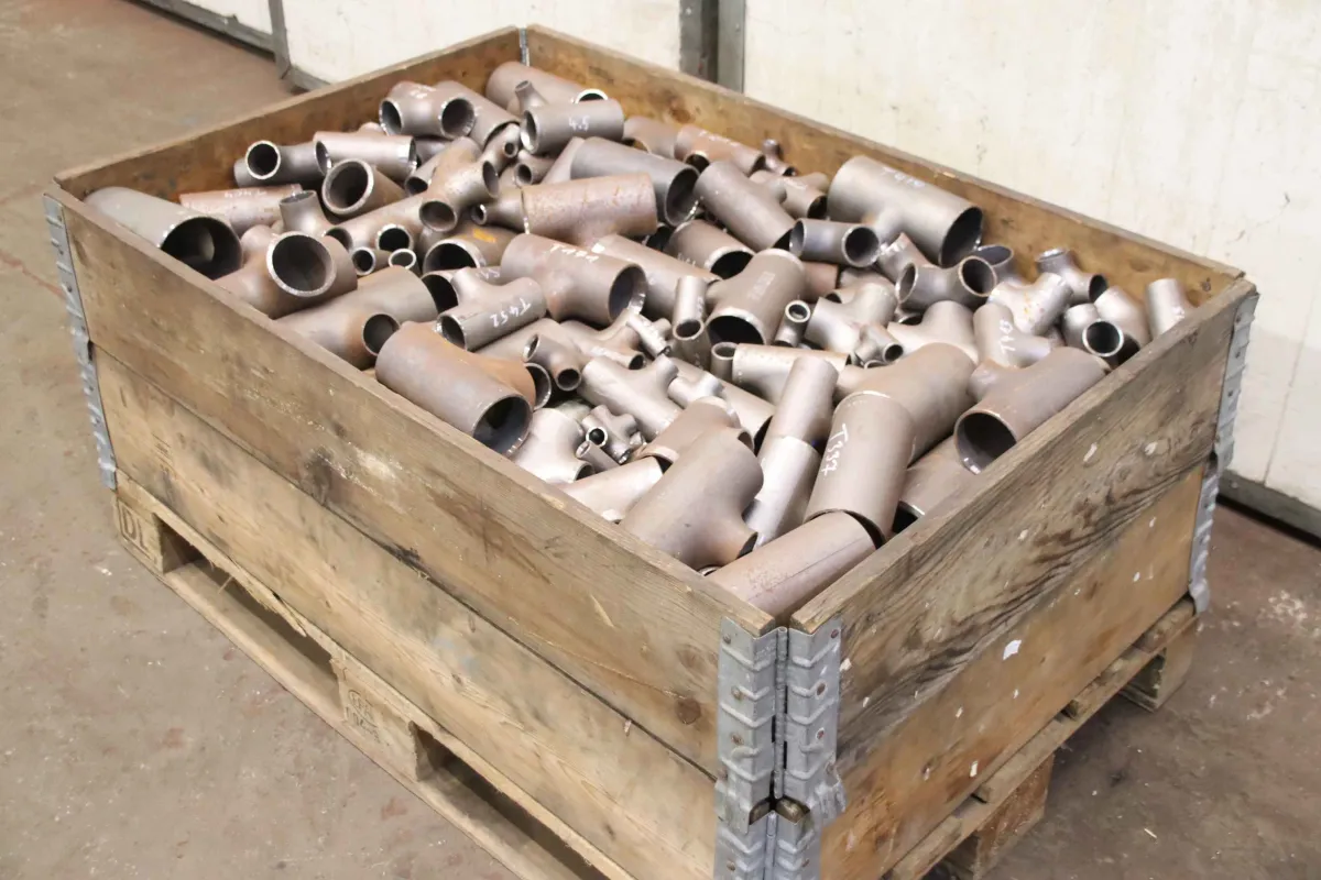 30 verschiedene Ausführungen Schweiss T-Stück 139 Stück 315 kg