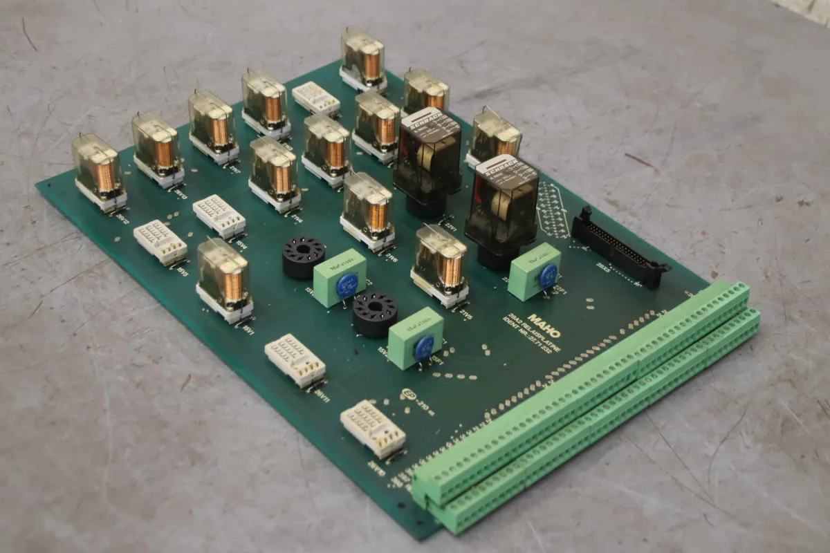 MAHO 28A2 27.71 232 MH 800C Relaisplatine Steuerkarte