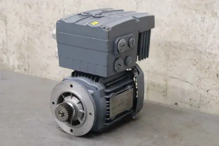 Sew-Eurodrive SA37 DRS71S4/MM07  MM07D-503-00 Elektromotor 0,55/0,055 kW 2900/597 U/min – RESALE