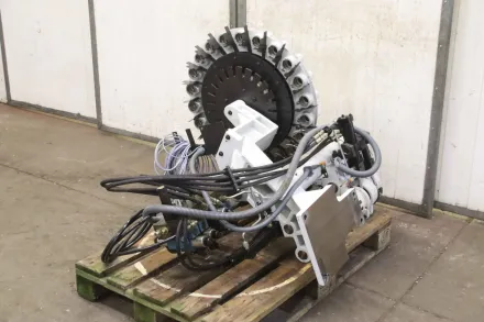 Mikron UME 600 SK40 22 Aufnahmen Werkzeugwechsler – RESALE
