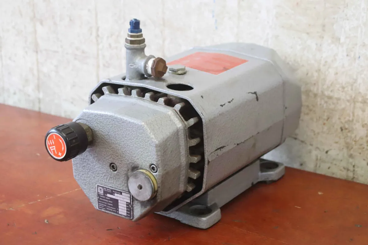 Becker VT 3.16 Vakuumpumpe 0,75 kW 16 m³/h