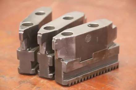 Forkardt Breite 22 mm schrägverzahnt Wechselbacken – RESALE