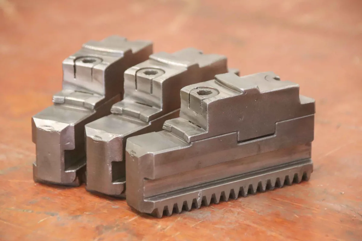 Forkardt Breite 22 mm schrägverzahnt Wechselbacken