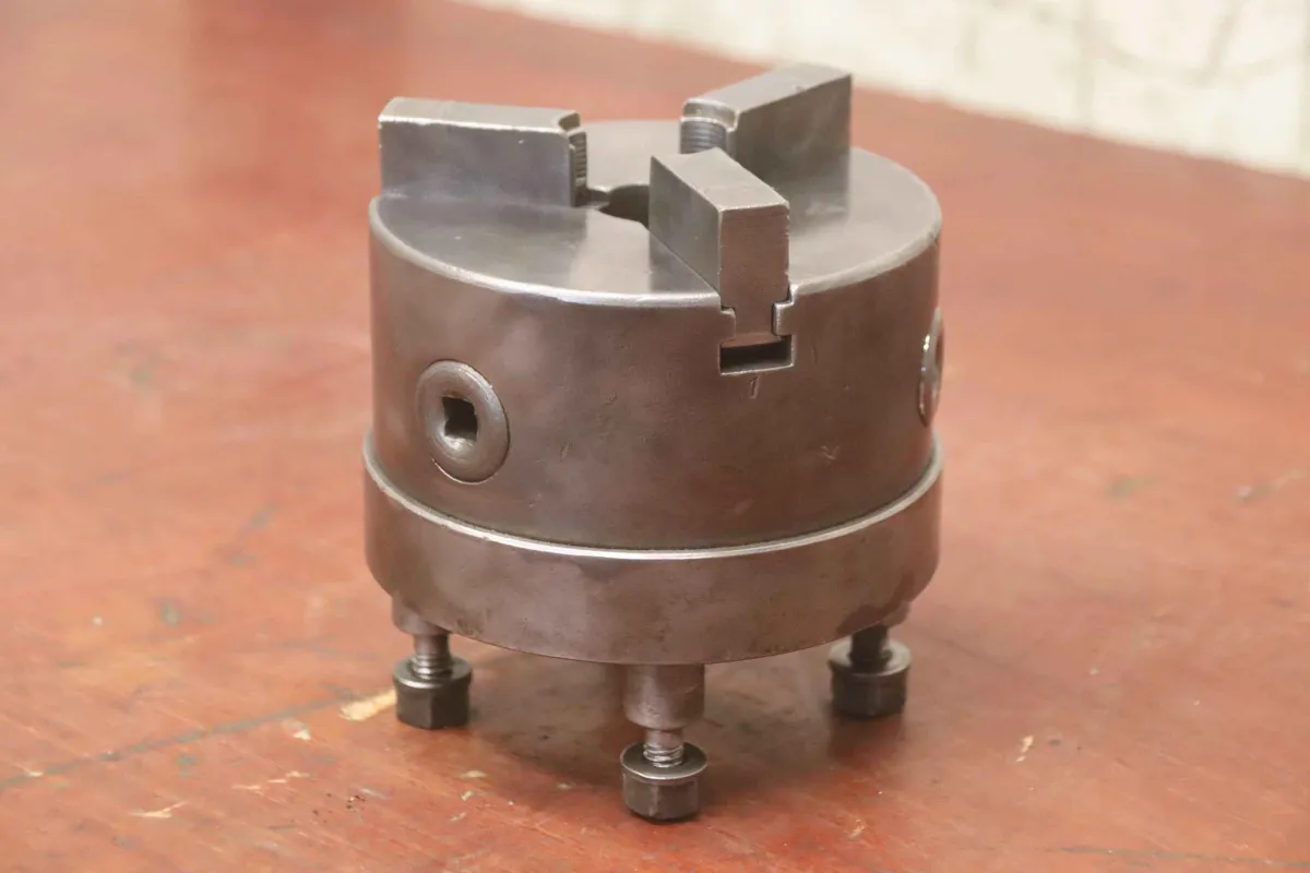 Ø 130 mm Dreibackenfutter