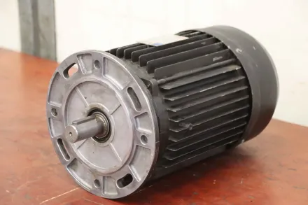 Zp 100  2/4 polig Elektromotor 3,3/2,6 kW 2800/1400 U/min – RESALE