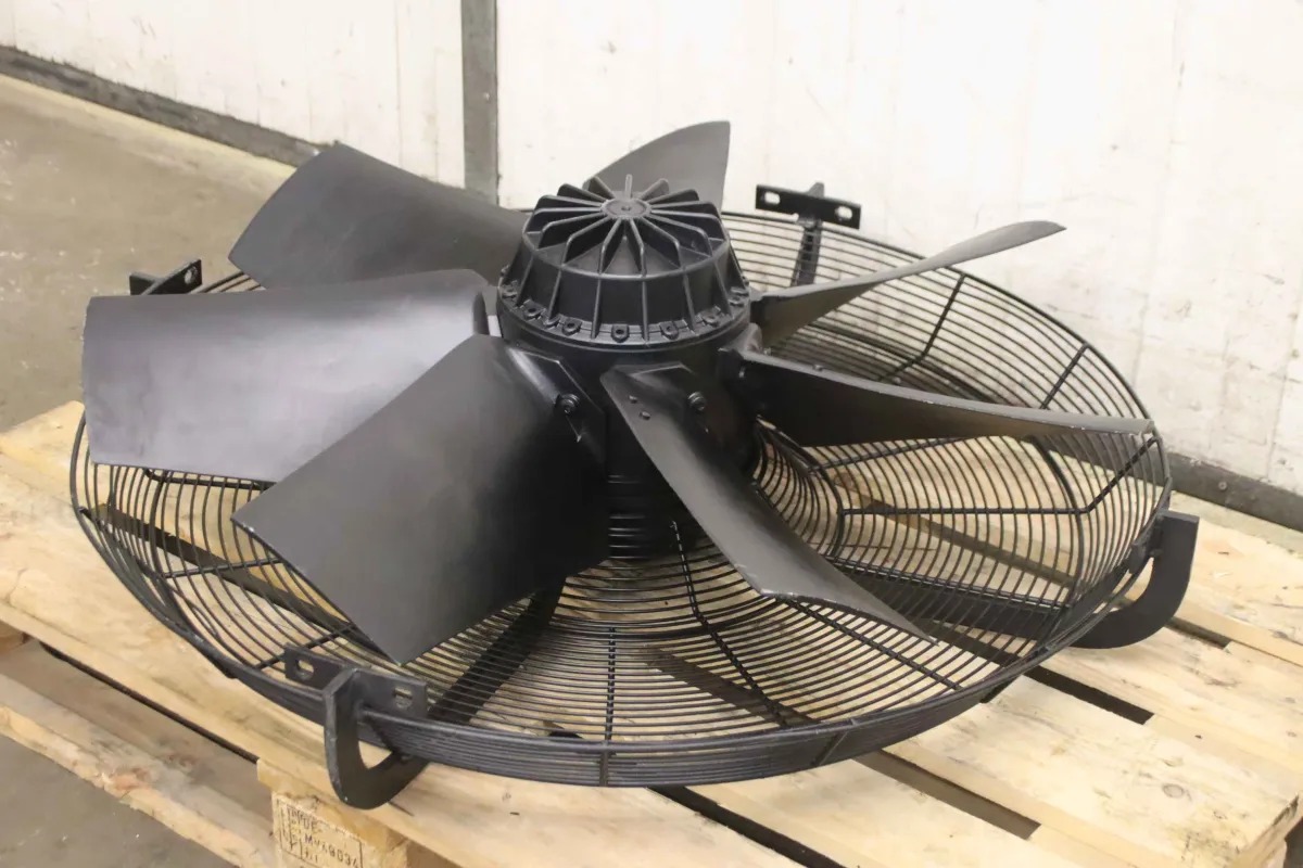 Güntner Ø 1000 mm Axial fan 2.79/1.36 kW 890/700 rpm
