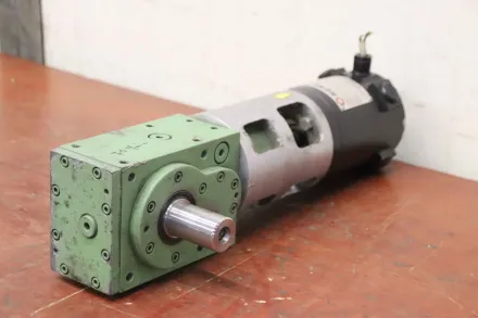 Sem DPM30E4 Gleichstrom Getriebemotor 0,18 kW 70 U/min – RESALE