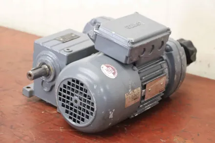 Lenze GST04-2K KMB-1100366 MDERABR 071-12 regelbarer Getriebemotor 0,25 kW 75 - 14 U/min – RESALE