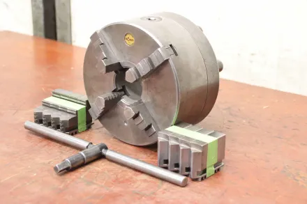 Röhm Ø 200 mm Camlockbefestigung Vierbackenfutter – RESALE
