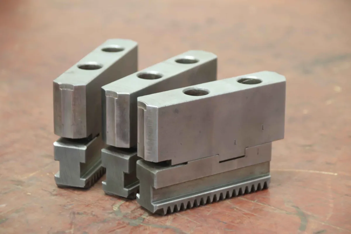 Forkardt Breite 22 mm schrägverzahnt Wechselbacken
