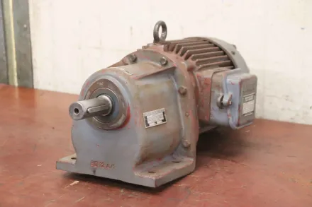 Bauer D1A41AHZ/253 Getriebemotor 2,2 kW 137 U/min – RESALE
