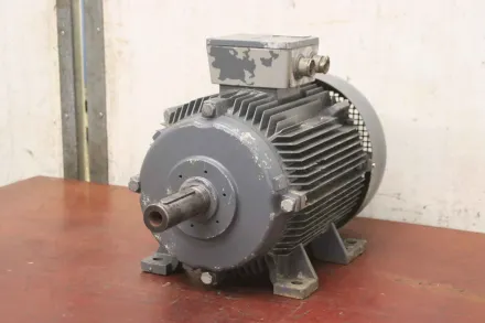Siemens 1 LA5166-4AA70 Elektromotor 15 kW 1460 U/min – RESALE