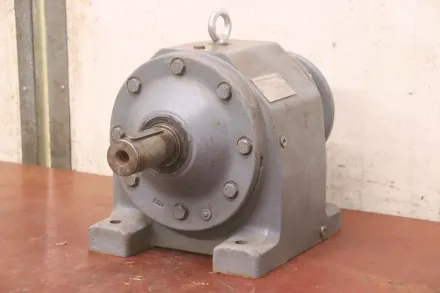 Sew-Eurodrive R803-LP90 Getriebe 1:186,65 – RESALE